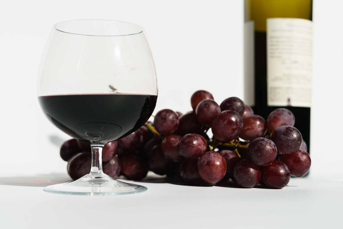 判斷紅酒品質的三個檢視點：產區、年份、保存方式 